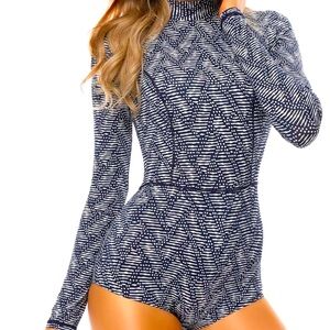 FLATTERING ONE PIECE RASH GUARD SUIT!!